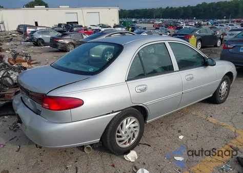 1999 Ford Escort Se z USA, uszkodzony, nr VIN 1FAFP13P6XW200107